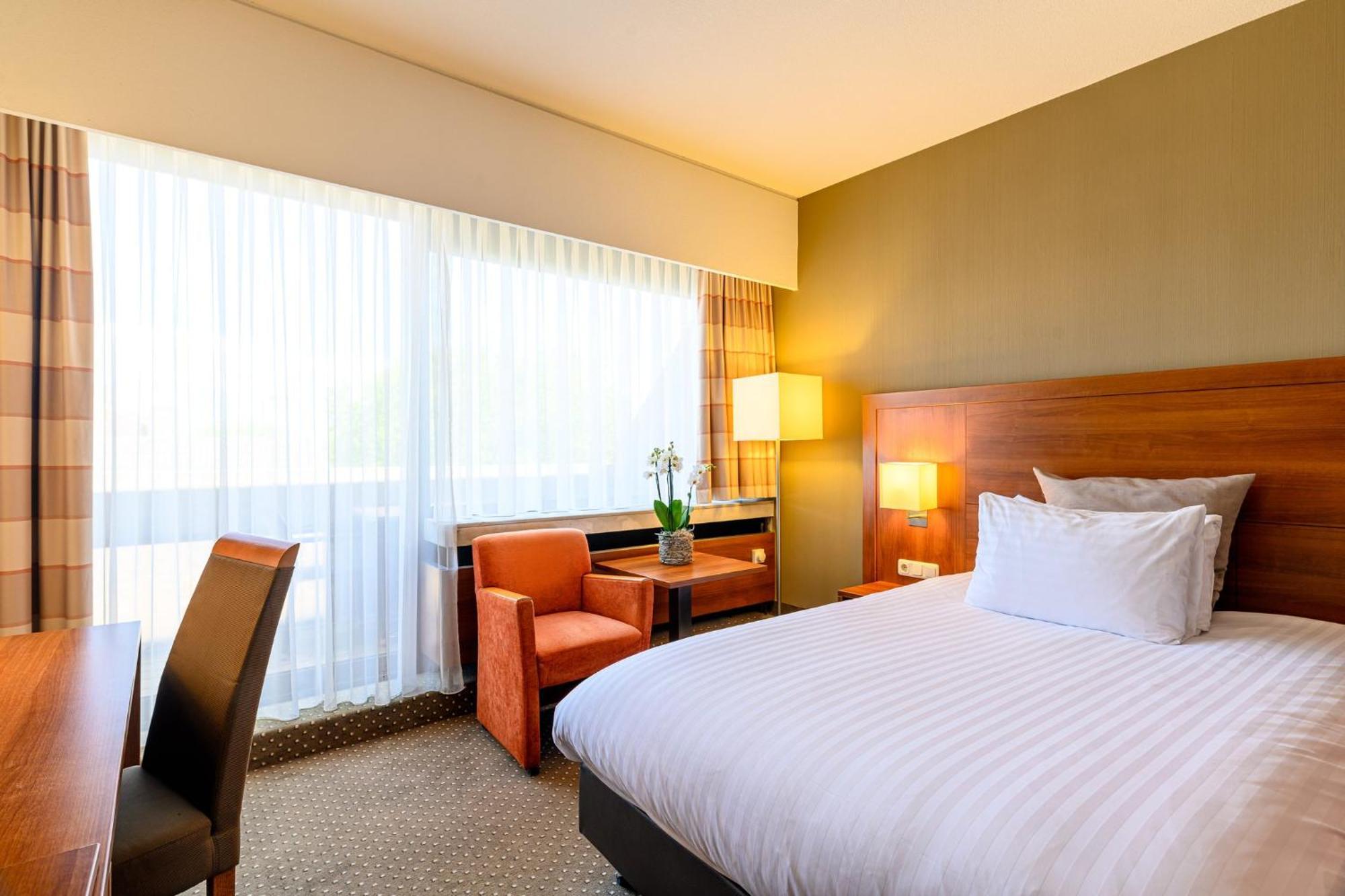 Crowne Plaza Maastricht By Ihg Hotel Eksteriør billede